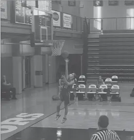  ?? Photo submitted by Shannon Eckels ?? Samantha Hayes, 32, takes the ball to the hoop for the Lady Dutch during Wednesday’s game against Villa Maria.