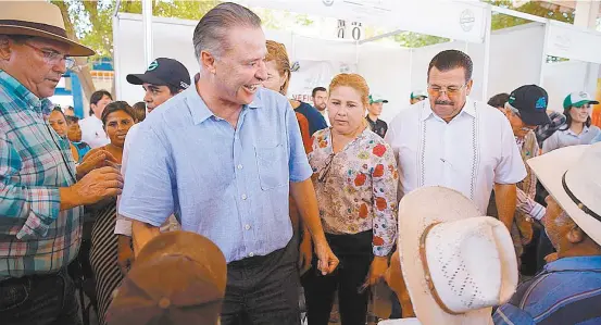  ??  ?? Quirino Ordaz, gobernador de Sinaloa, afirma que el lenguaje fresco, la humildad y la sencillez son muy apreciados por la gente, sobre todo si no se promete lo que no se va a cumplir.