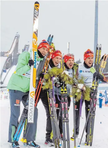  ??  ?? Für Björn Kircheisen war Lahti (späte) Gold-Premiere, Eric Frenzel, Fabian Rießle und Johannes Rydzek (von links) hatten bereits 2015 in Falun den Titel mit dem deutschen Kombiniere­r-Quartett gewonnen.