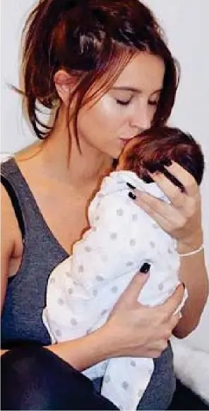  ??  ?? Ultimatum: TOWIE star Ferne McCann and three-week-old daughter