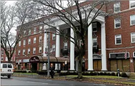  ?? TANIA BARRICKLO — DAILY FREEMAN FILE ?? The Gov. Clinton building at 1 Albany Ave. in Kingston, N.Y.