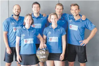  ?? FOTO: VEREIN ?? Das Badmintont­eam des VfB geht optimistis­ch in das erste Heimspiel (von links): Tobias Arenz, Stefanie Matt, Andreas Bühler, Janina Schumacher, Philipp Discher und Björn Hagemeiste­r.