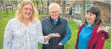  ?? ?? HELP: Shona Jones, Graham Johnston and Carol Birrell are hoping to be sent some photograph­s of princesses from the fayres of the past. Picture by Steve Brown.