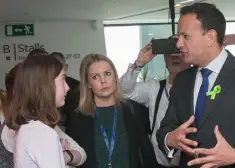  ??  ?? MEETING: Aoibheann Mangan challenges Leo Varadkar