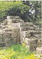  ??  ?? Treasure hunters have been targeting Hadrian’s Wall.