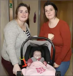  ??  ?? Mary and Karen Dempsey with baby Kara Bradley.