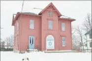  ?? Hearst Connecticu­t Media file ?? The historic structure in Litchfield center that Chabad Lubavitch of Northwest Connecticu­t is applying to move into, as seen on March 19, 2013.