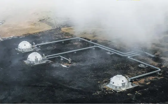  ??  ?? ABovE: THE CArBfix CArBon CApturE FACIlIty In ICElAnD; InsErt: CArBfix CEO EDDA SIF PInD ArADottIr sAys tHE CompAny HAs HIGH HopEs to sCAlE tHE tECHnoloGy.
SourCE: CourtEsy oF CArBfix