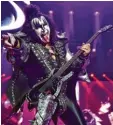  ?? Foto: dpa ?? Angeblich wirklich das letzte Mal: Gene Simmons mit Kiss in München.