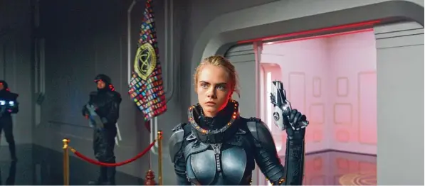  ?? Foto: Universum Film ?? Laureline (Cara Delevingne) weiß als Spezialage­ntin mit der Waffe umzugehen.