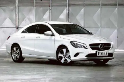  ?? Ivan Ribeiro/Folhapress ?? Mercedes CLA 180, à venda no Brasil por R$ 137,9 mil