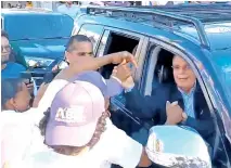  ?? FE ?? Danilo Medina encabezó caravana en Santiago.