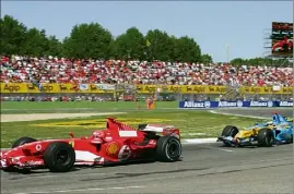  ?? (Photo AFP) ?? Le  avril , Michaël Schumacher (Ferrari) s’était imposé devant la Renault d’Alonso. Depuis, la F n’était plus revenue à Imola...