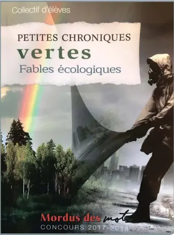  ?? —photo Caroline Prévost ?? Six élèves de la région de Prescott et Russell ont vu leur texte être publié dans le recueil de fables écologique­s Petites chroniques vertes.