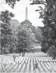  ??  ?? JIM LO SCALZO, EPA Arlington National Cemetery
