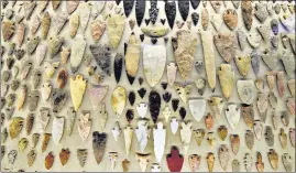  ?? ?? Arrowheads are shown as part of the exhibition ‘The Greatness of Mexico’ displaying for the first time over 800 pieces repatriate­d from abroad at a museum in Mexico City.