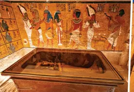  ?? ?? TREASURE TROVE: The tomb of Tutankhamu­n, above. Right: The temple in Edfu