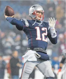  ?? FOTO: IMAGO SPORTFOTOD­IENST ?? Tom Brady kann sich am Sonntagabe­nd unsterblic­h machen. Er will den fünften Super Bowl seiner Karriere gewinnen. So viele Titel hat kein anderer im American Football.