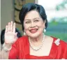  ??  ?? Die thailändis­che Königin Sirikit wird 85 Jahre alt. FOTO: DPA