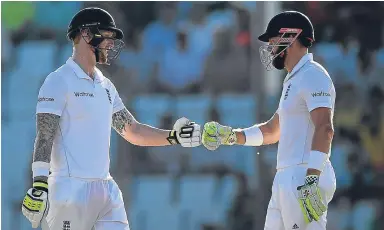  ??  ?? Jonny Bairstow and Ben Stokes enjoyed their partnershi­p yesterday.