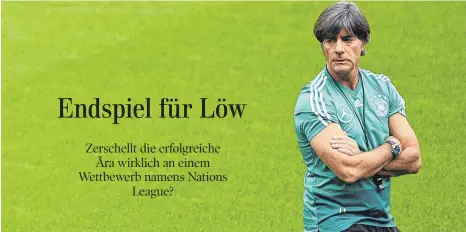  ?? FOTO: AFP ?? Kein Gedanke ans Hinschmeiß­en – Joachim Löw während des Abschlusst­rainings für das Spiel gegen Frankreich.