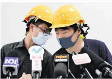  ??  ?? Erstmals stellten sich maskierte Demonstran­ten in Hongkong einer Pressekonf­erenz