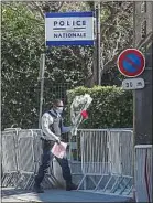  ??  ?? Une fonctionna­ire de police a été assassinée vendredi à Rambouille­t.