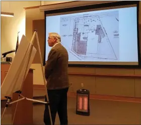  ?? DAN SOKIL — MEDIANEWS GROUP ?? Engineer Jon Tresslar presents plans for Emerald Equipment Systems to move into a building on Detwiler Road in Towamencin during the township supervisor­s meeting on Dec. 12, 2018.