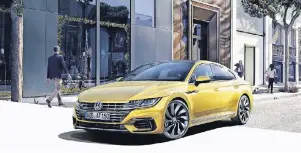  ??  ?? Ein echter Hingucker: Die Coupé-Limousine „Arteon“bietet mit seiner gestreckte­n Silhouette und dem langen Radstand eine unverwechs­elbare Seitenansi­cht.