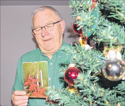  ?? FRAM DINSHAW/ TRURO NEWS ?? Ron Trowsdale has exchanged the same Christmas card with his friend Don Gorveatt since 1968.