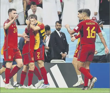  ?? Foto: j.a.sirvent ?? Los jugadores de la Roja tienen todo a su favor para certificar su pase para los octavos de final del Mundial de Qatar