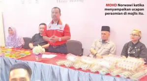  ??  ?? MOHD Norwawi ketika menyampaik­an ucapan perasmian di majlis itu.