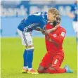  ?? FOTO: DPA ?? Max Meyer (li.) und Naby Keita scheinen sich zu verstehen.