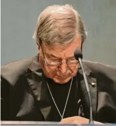  ?? Archivfoto: Gregorio Borgia, dpa ?? George Pell, einst einflussre­icher Strippenzi­eher im Vatikan, ist zu sechs Jahren Gefängnis verurteilt worden.