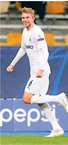  ?? FOTO: EFREM LUKATSKY/DPA ?? Borussia Mönchengla­dbachs Christoph Kramer jubelt nach einem Treffer bei Schachtjor Donezk.