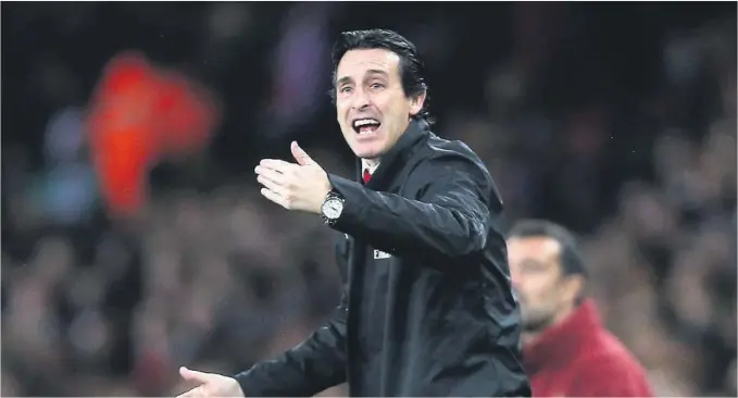  ?? FOTO: NTB SCANPIX ?? UTFORDRING: Unai Emery møter en tøff utfordring når Arsenal tar i mot Liverpool lørdag. De siste oppgjørene mellom de to lagene har vaert preget av mye fart og spenning.