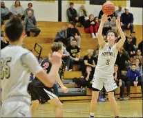  ?? KYLE FRANKO — TRENTONIAN FILE PHOTO ?? Hopewell Valley’s Jake Loughery (3) scored a career-high 28points in Friday’s win at Hightstown.