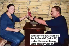  ??  ?? Sandra von Gliszczyns­ki und Sascha Dethlof (beide 29) wollen Hamburgs EscapeGame-Meister werden.