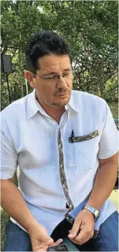  ??  ?? MAN ON A MISSION: Pastor TJ Maré is leading a group of Christian bikers travelling through the country to highlight the high rate of farm murders. They will be in Alexandria on Sunday