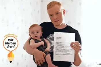  ?? RP-FOTO: JÖRG KNAPPE ?? Dominik Schillers Sohn Paul Friedrich wurde am 12. Dezember 2017 geboren. Erst vier Monate später hat er den Bescheid fürs Kindergeld bekommen.