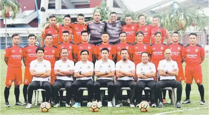  ??  ?? TERBAIK: Pasukan Kuching FA memiliki peluang terbaik untuk mengorak langkah lebih jauh pada kempen Piala FAM musim ini.