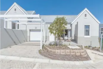  ??  ?? De Plattekloo­f Lifestyle Estate in Cape Town's Northern Suburbs