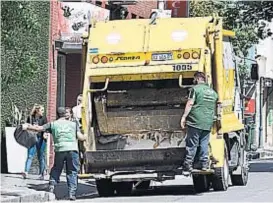  ??  ?? Plan. La Municipali­dad reforzará a Cotreco con camiones.