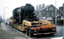  ?? GAVIN MORRISON ?? Nearly at the end of its long journey from Scandinavi­a, No. 1931 progresses along Manningham Lane on the main road out of Bradford towards Keighley, on January 13 1973.