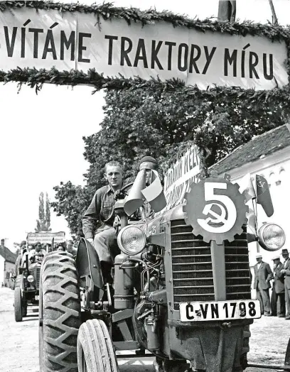  ?? FOTO PROFIMEDIA ?? Láska za časů kolektiviz­ace. I milicionář se může zamilovat do třídního nepřítele, ale co pak s tím?