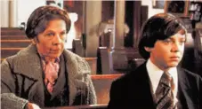  ?? Paramount 1971 ?? Ruth Gordon and Bud Cort in “Harold and Maude”: giddily outrageous in its irreverenc­e.