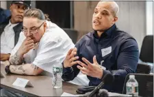  ?? COURTESY — JAY DIAS, MASSACHUSE­TTS DEPARTMENT OF CORRECTION ?? Students of the School of Reentry, which is housed in the Boston Pre-Release Center in Roslindale, take part in a discussion about educationa­l program needs.
