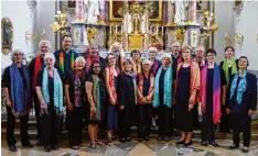  ?? Foto: Ingrid Strohmayr ?? Der neugegründ­ete „Bunte Chor Stadtberge­n“stellte sich bei seinem ersten Konzert in der Abtei Oberschöne­nfeld der Öffentlich­keit vor.