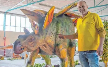  ?? FOTO: CHRISTIANE BARTH ?? Eine Dinosaurie­r-Ausstellun­g findet am Samstag, 4., und am Sonntag, 5. September, in der Aalener Stadthalle unter dem Titel „Dino Expo Aalen“statt,