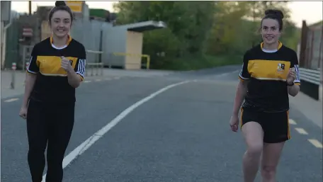  ??  ?? Aoife Clifford and Shauna Kelly from Araglen Desmonds Buí Ladies Football Club in jogging mood during the Duhallow Fittest Club Fundraiser - see page 21. Picture John Tarrant